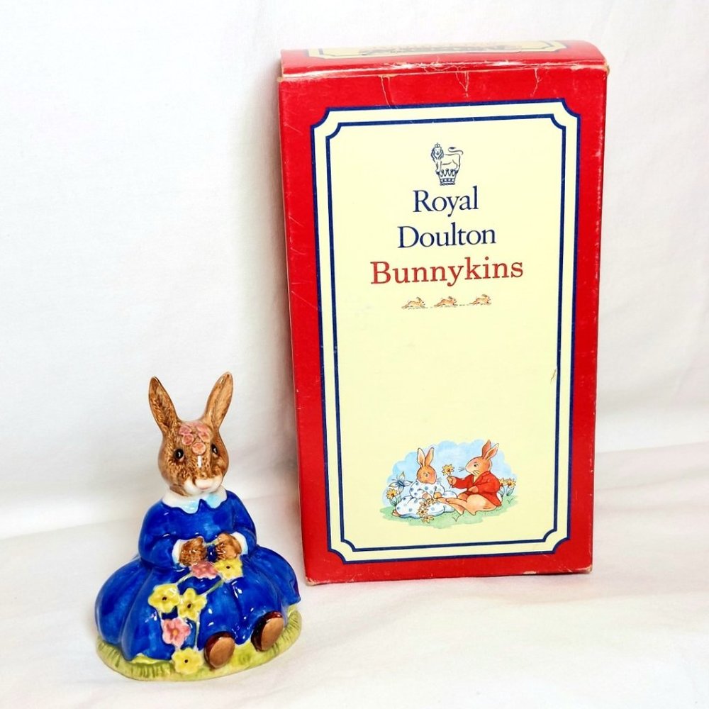 Royal Doulton "Daisie Spring Time" Vintage Home/Office Collectible Figurine
